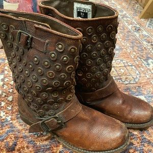 Frye Jenna Disk Boots